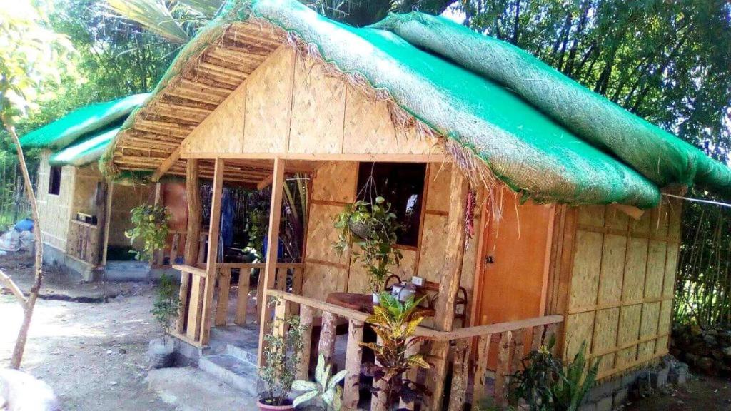 Traditional Filipino Transient House And Huts Near 100 Islands Wharf Alaminos Luaran gambar