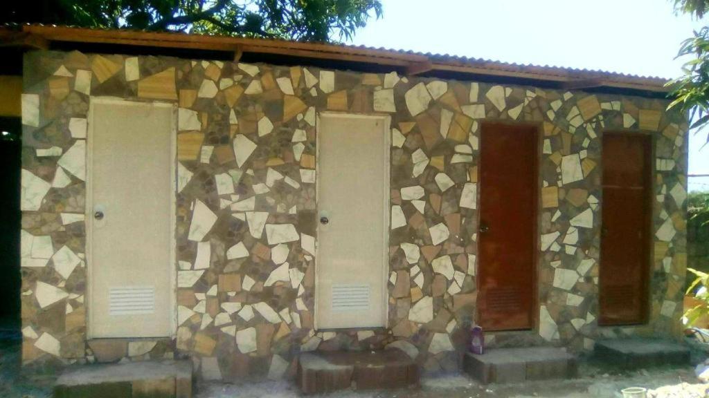 Traditional Filipino Transient House And Huts Near 100 Islands Wharf Alaminos Luaran gambar